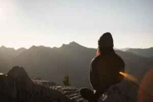 O Poder Transformador do Silêncio: Como a Quietude Revitaliza o Cérebro