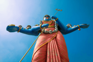 Explore o conceito de Moksha no Hinduísmo e como a libertação do ciclo de reencarnação oferece um caminho para a felicidade eterna.