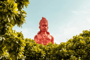Maya, Ilusão, Hinduísmo, Brahman, Advaita Vedanta, Moksha, Realidade, Samsara, Alma, Autoconhecimento, Iluminação Espiritual O que é Maya no Hinduísmo?; Como a ilusão de Maya nos afeta?; É possível escapar da ilusão de Maya?; Alcançando Moksha através da compreensão de Maya; Filosofia Vedanta e o conceito de Maya