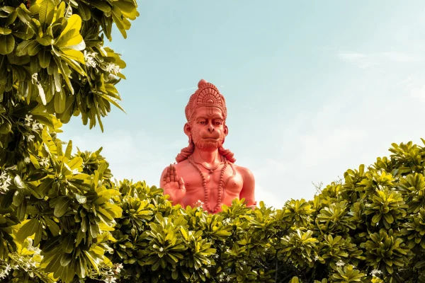 Maya, Ilusão, Hinduísmo, Brahman, Advaita Vedanta, Moksha, Realidade, Samsara, Alma, Autoconhecimento, Iluminação Espiritual
O que é Maya no Hinduísmo?; Como a ilusão de Maya nos afeta?; É possível escapar da ilusão de Maya?; Alcançando Moksha através da compreensão de Maya; Filosofia Vedanta e o conceito de Maya
